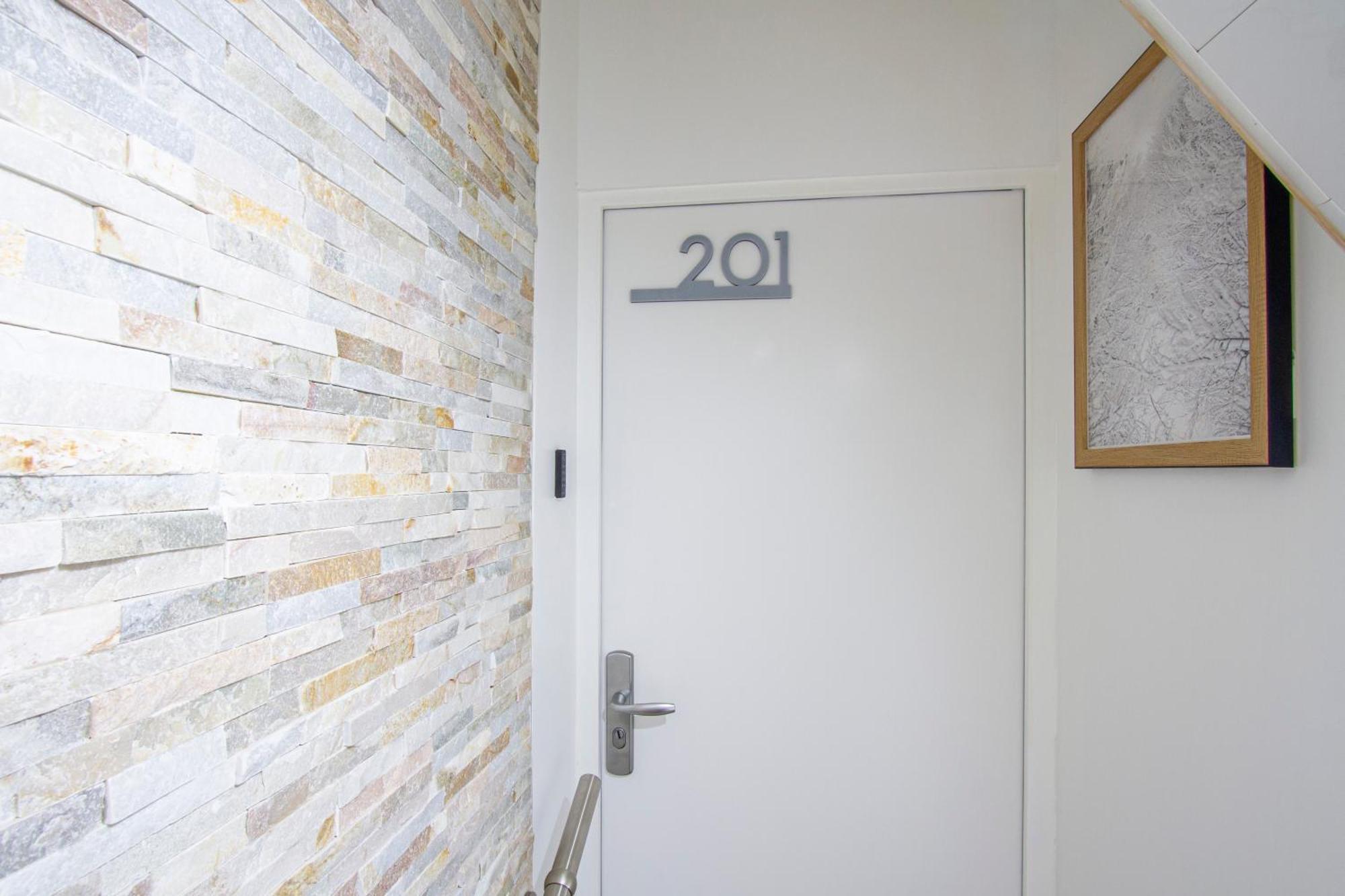 Cocon D'Hiver - Netflix & Wifi - Parking Gratuit - Check-In 24H24 - Kit Bebe Inclus - Emplacement Velos - Goodmarning Châlons-en-Champagne Zewnętrze zdjęcie