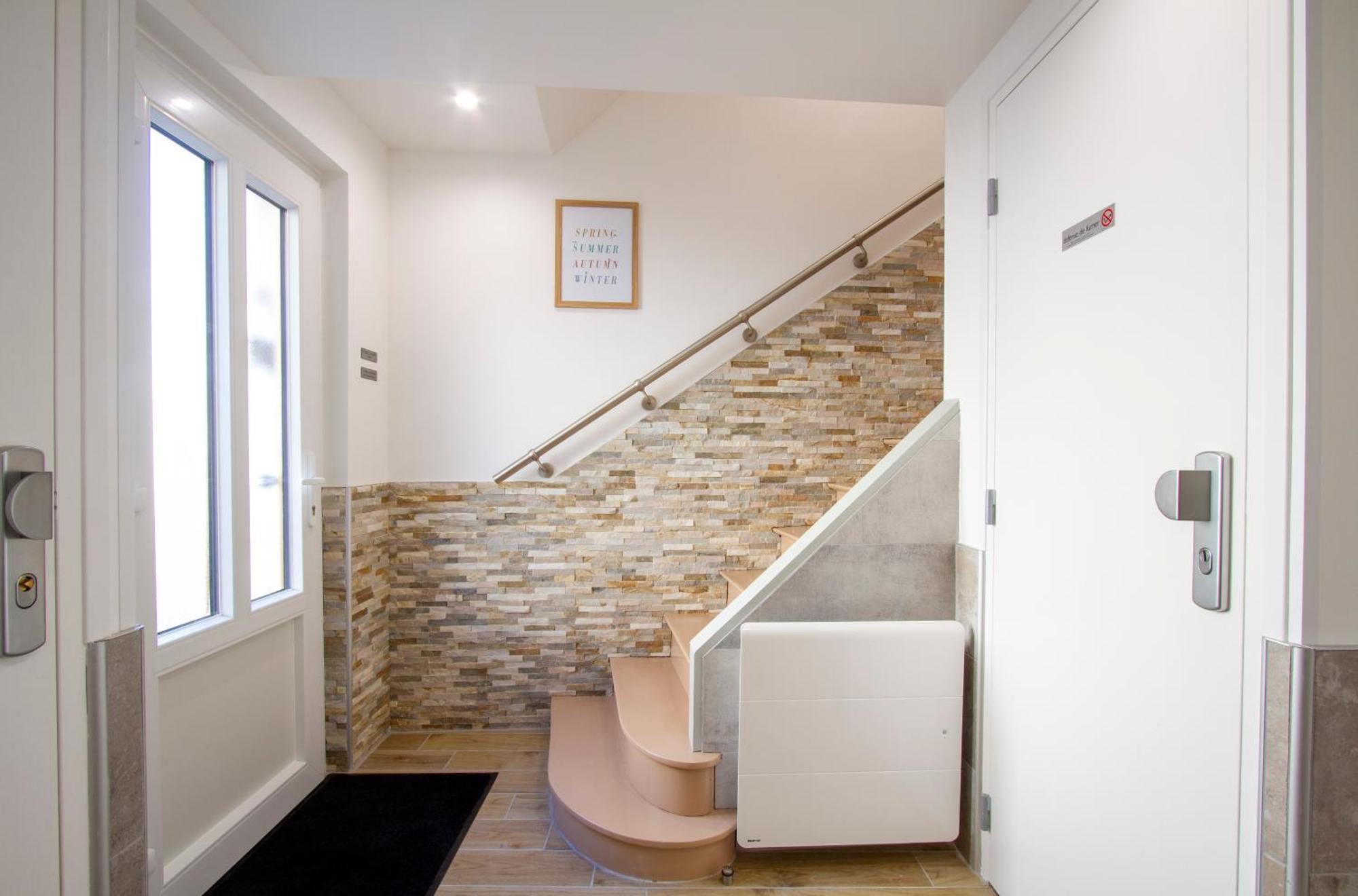 Cocon D'Hiver - Netflix & Wifi - Parking Gratuit - Check-In 24H24 - Kit Bebe Inclus - Emplacement Velos - Goodmarning Châlons-en-Champagne Zewnętrze zdjęcie